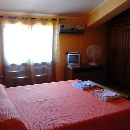 Nina Guest house *