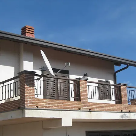 Casa de hóspedes Nina Trecastagni