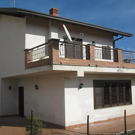 Nina Guest house *